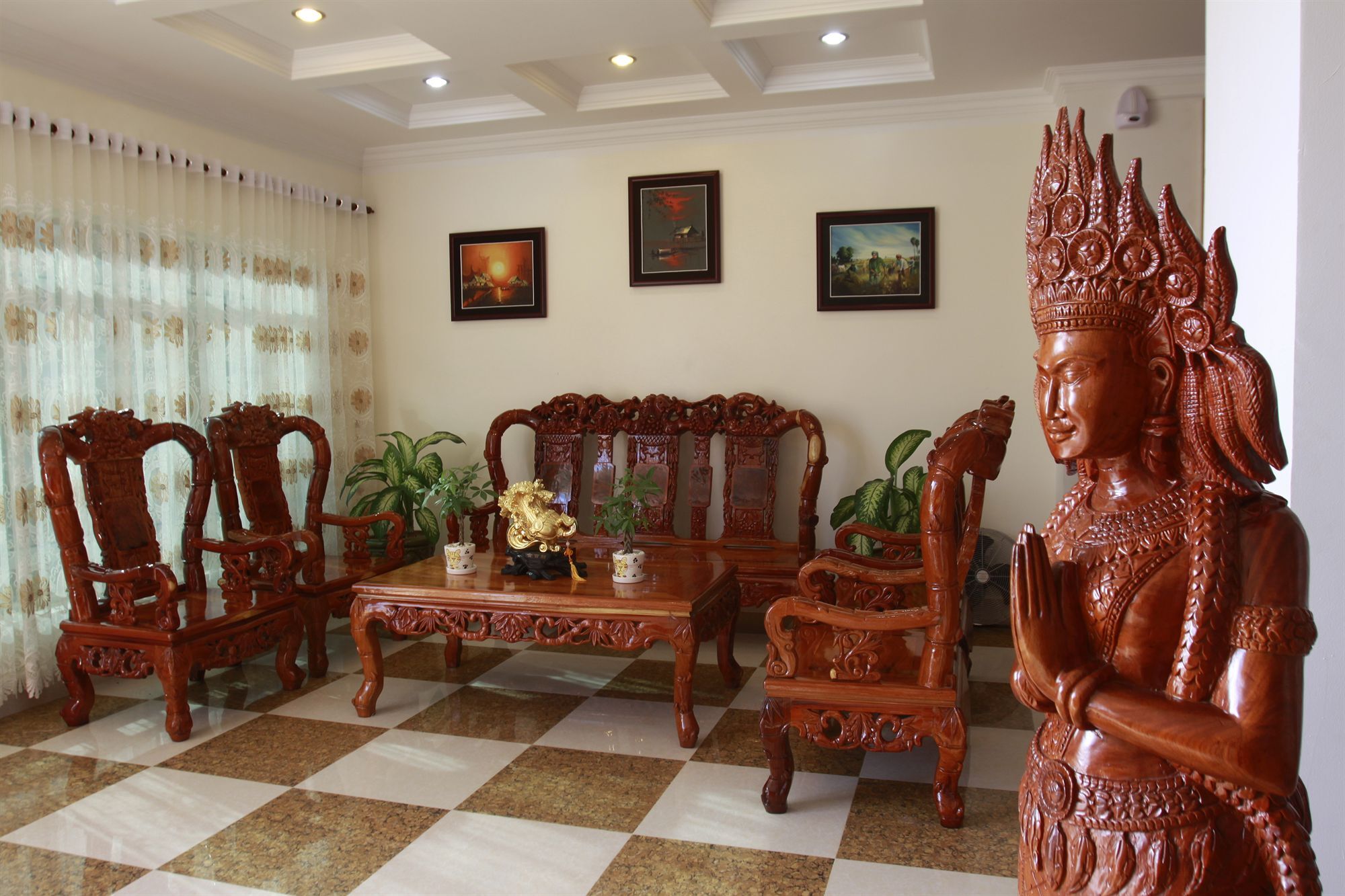 White Beach Hotel Sihanoukville Eksteriør bilde