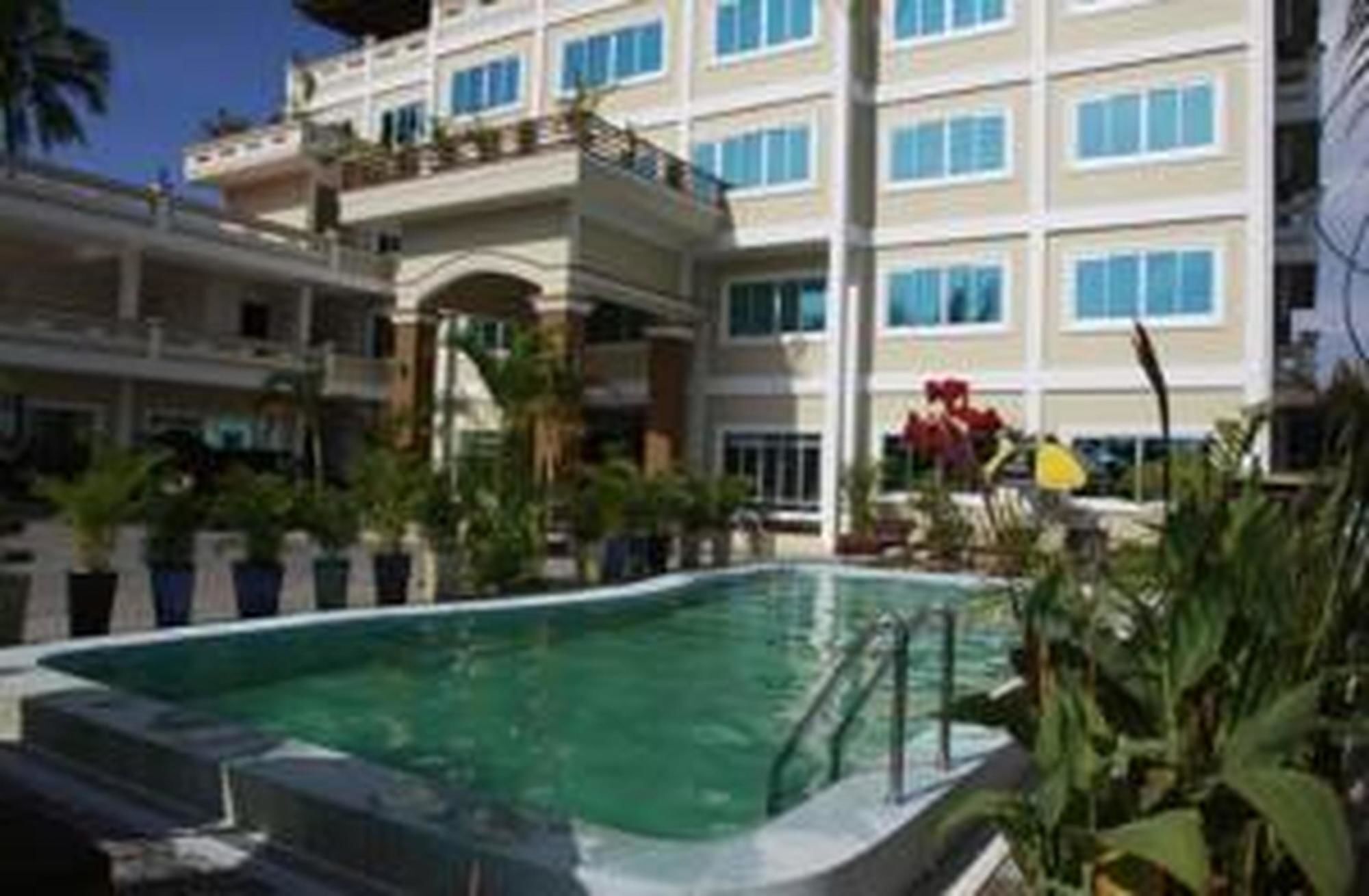 White Beach Hotel Sihanoukville Eksteriør bilde